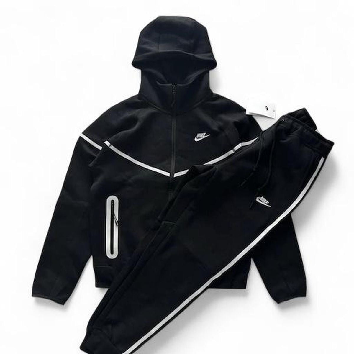 Nike tech